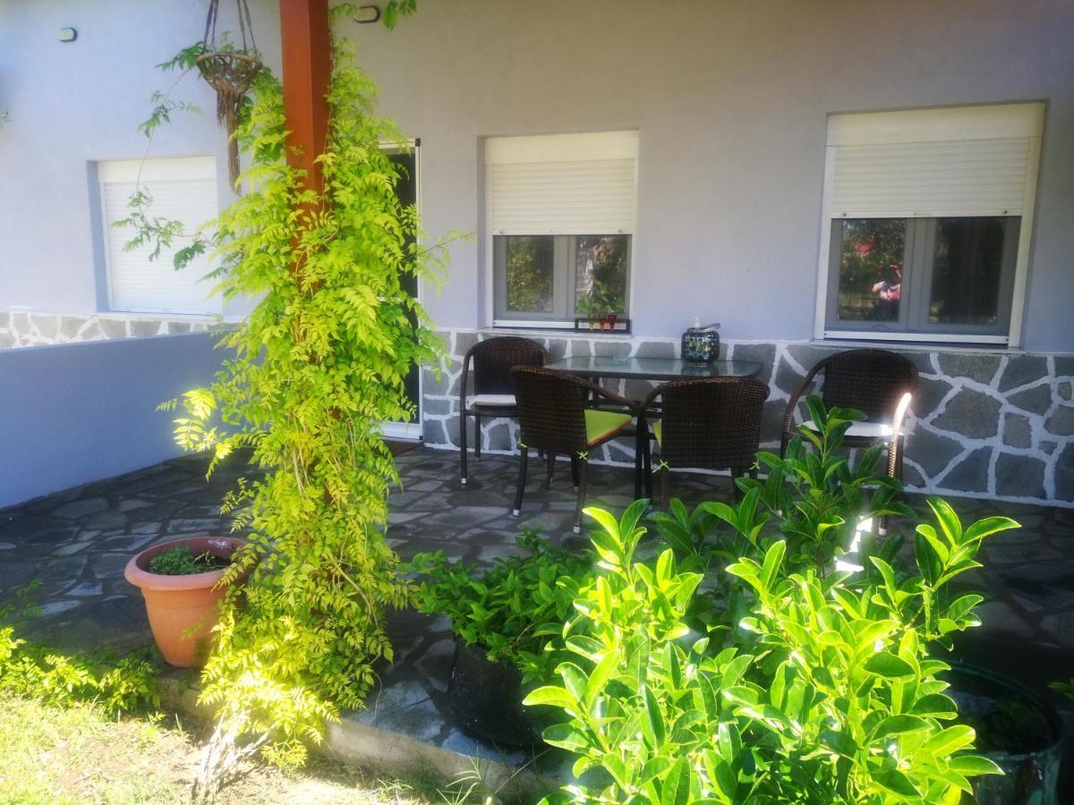 Skala Rachoni  Cristi Apartments מראה חיצוני תמונה