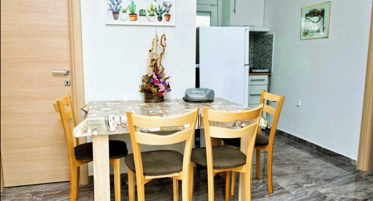 Skala Rachoni  Cristi Apartments מראה חיצוני תמונה